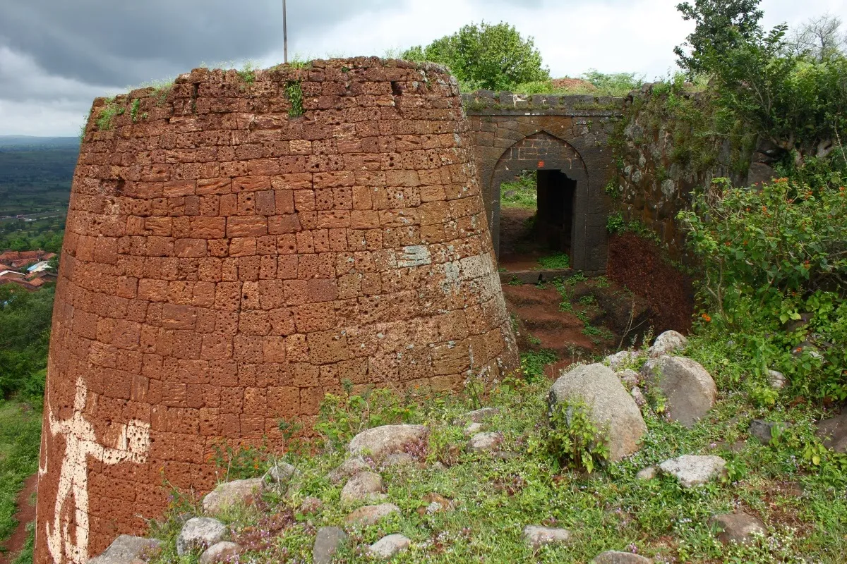 Vallabhgad Fort A Historical Treasure in Karnataka’s Cultural Landscape